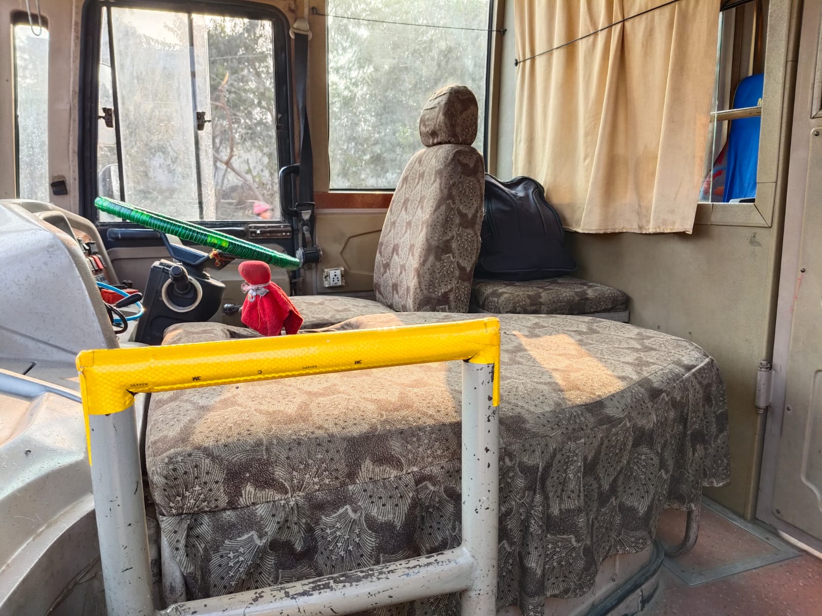 Driver's cabin and front seating area